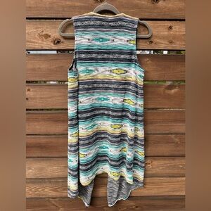 Ariat Geometric Sleeveless Cardigan – Southwestern-Inspired Style